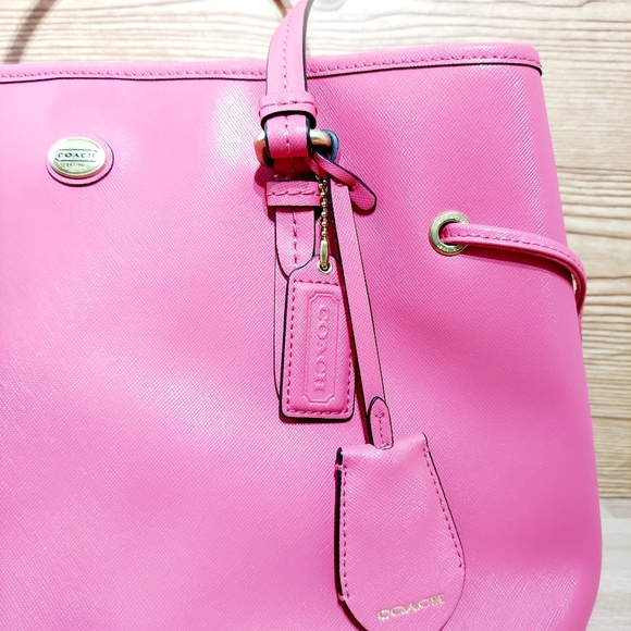 Gorgeous Coach Peyton Drawstring Pink Leather Carryall 💗 - Picture 3 of 9